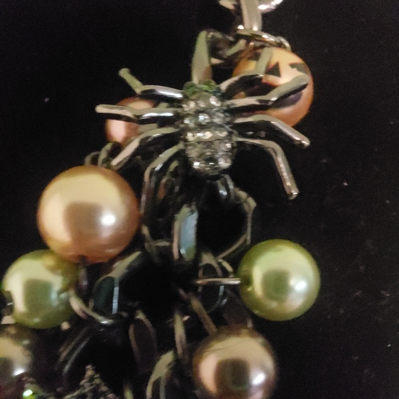 Betsey Johnson Sugar Skull Multi Color Faux Pearl Beads Charms Bib Necklace - Picture 9 of 17